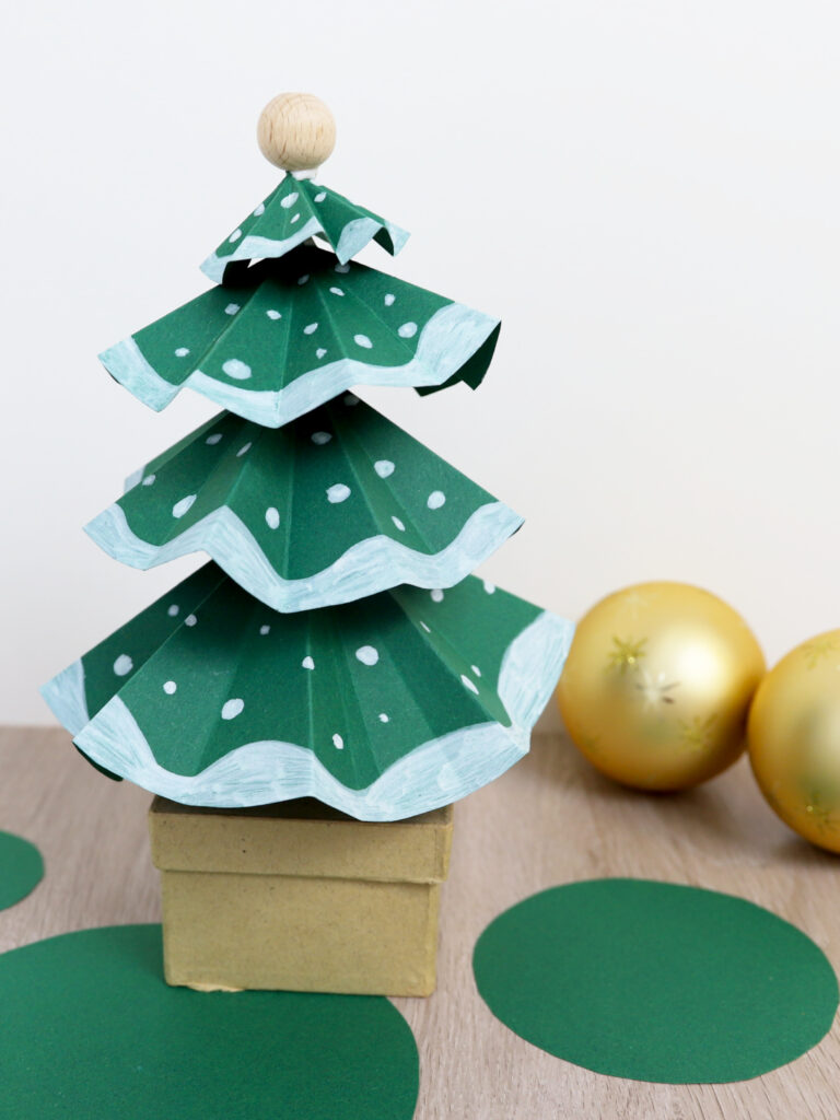 Weihnachtsbaum aus Papier | Origami falten | Geschenk für Weihnachten | von Fantasiewerk